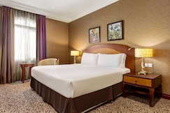 Grand Regency Doha TradeMark Collection by Wyndham, Doha